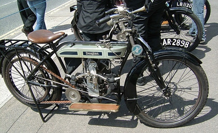 Douglas Model R motorcycle, 1913