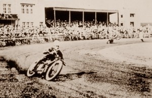 Douglas dirt track machine, Knowle Stadium, Bristol 1929
